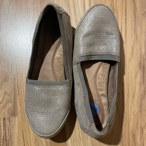 Gray Flats